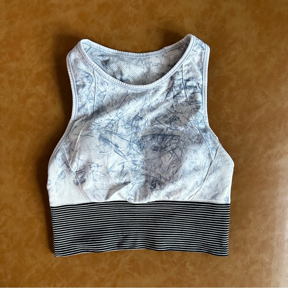 Lululemon EBB TO TRAIN BRA *WASH size 4